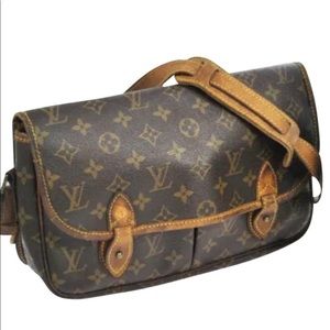 Louis Vuitton cross body shoulder bag